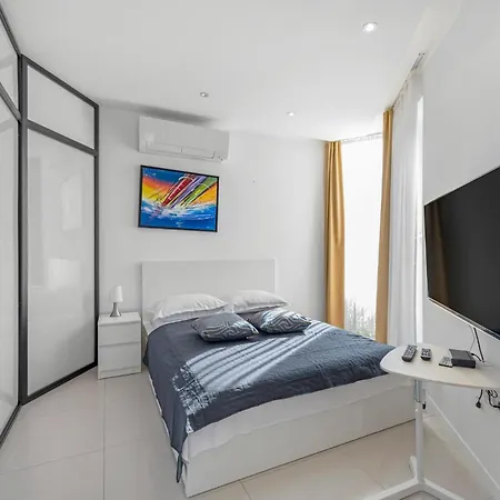 Apartment Lovely In With Wifi - Csv282 Murter